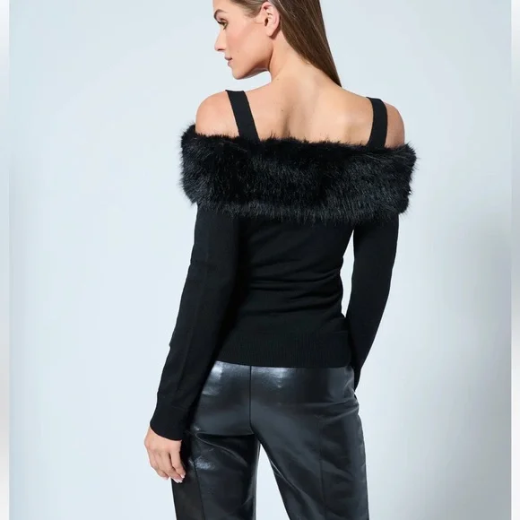 Adrienne Landau Black Off-Shoulder Sweater with Faux Fur Accent S New $175 - Picture 4 of 5
